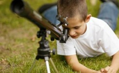 ТОП-10: Детские микроскопы и телескопы LEVENHUK