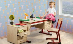 ТОП-4: Детские парты и столы PONDI