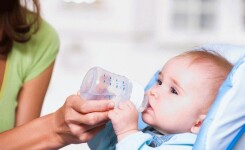 ТОП-10: Детские бутылочки для малышей от 3 месяцев