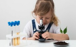ТОП-10: Детские биологические микроскопы