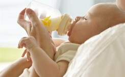 ТОП-10: Детские бутылочки для малышей от 1 месяца