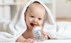 ТОП-10: Детские бутылочки для кормления со стандартным горлышком