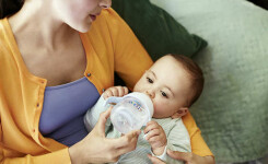 ТОП-3: Детские бутылочки для малышей от 2 месяцев